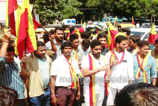: Rakshana Vedike stages protest 1